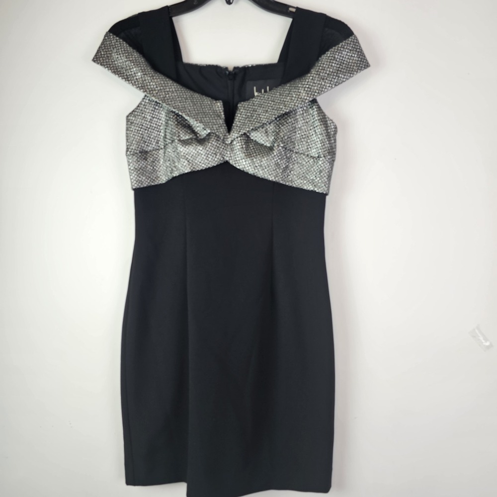 Nicole Miller Collection Black Silver Cocktail Dress Size 6 Off the Shoulder